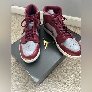 Men’s Nike Air Jordan 1 Mid. Cherrywood Red White. Size 12. Excellent cond!